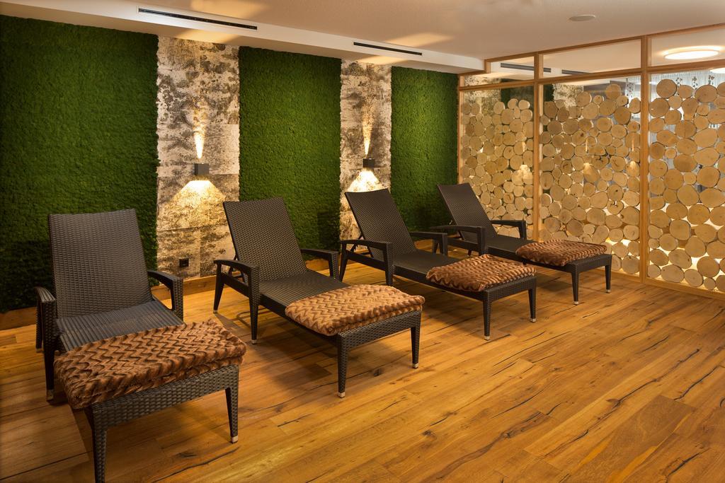 Holiday home Viktoria Ferienhaus: Family Wellness Retreat With 4-star Amenities
